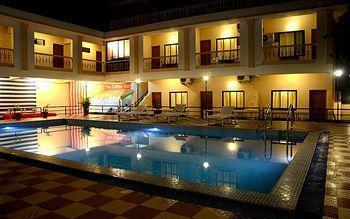 White Orchid Resort Candolim Extérieur photo